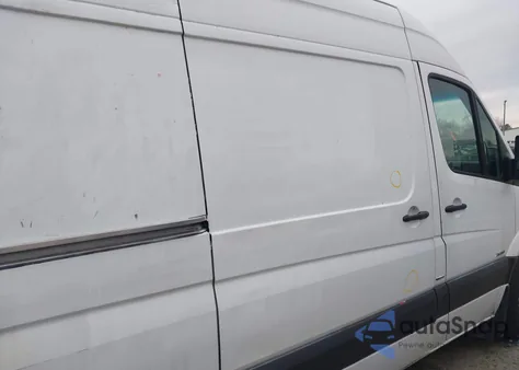 2012 Mercedes-Benz Sprinter 2500 High Roof из США, поврежденный, VIN WD3PE8CB2C5704133